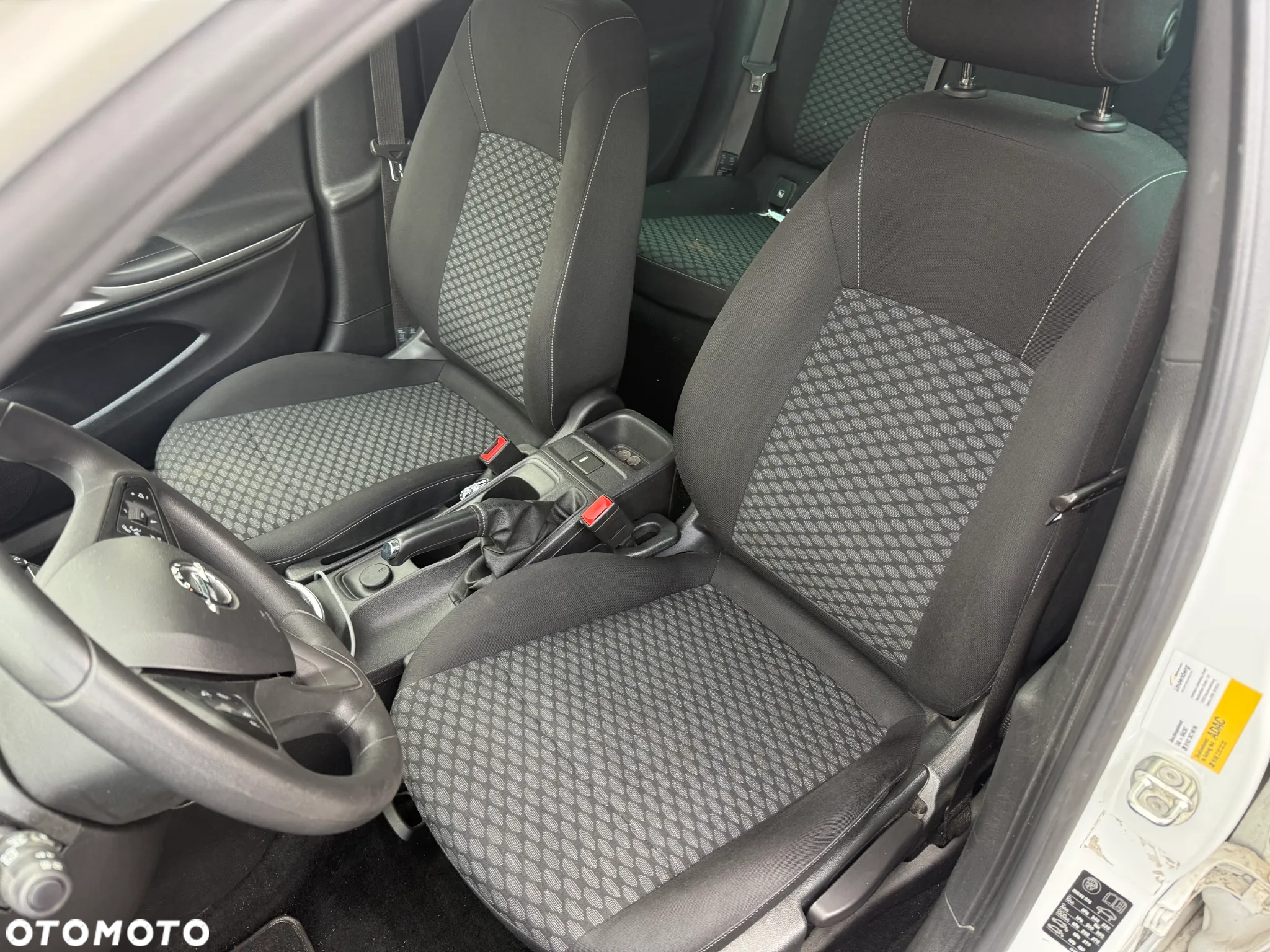 Opel Astra 1.6 CDTI Sports Tourer Active - 11