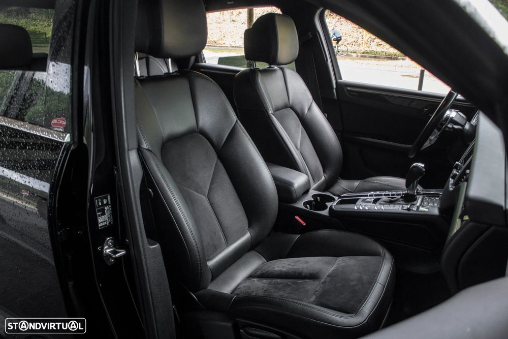 Porsche Macan S - 30