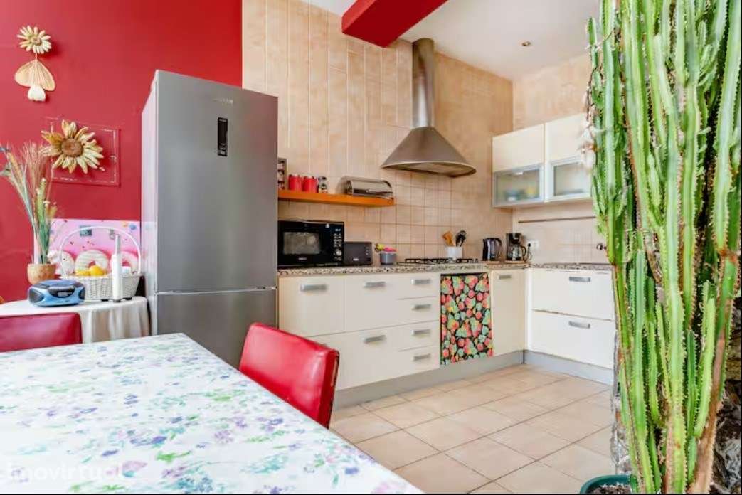 APARTAMENTO COM GRANDE POTENCIAL PARA AL NO CENTRO HISTÓRICO - Grande imagem: 4/24