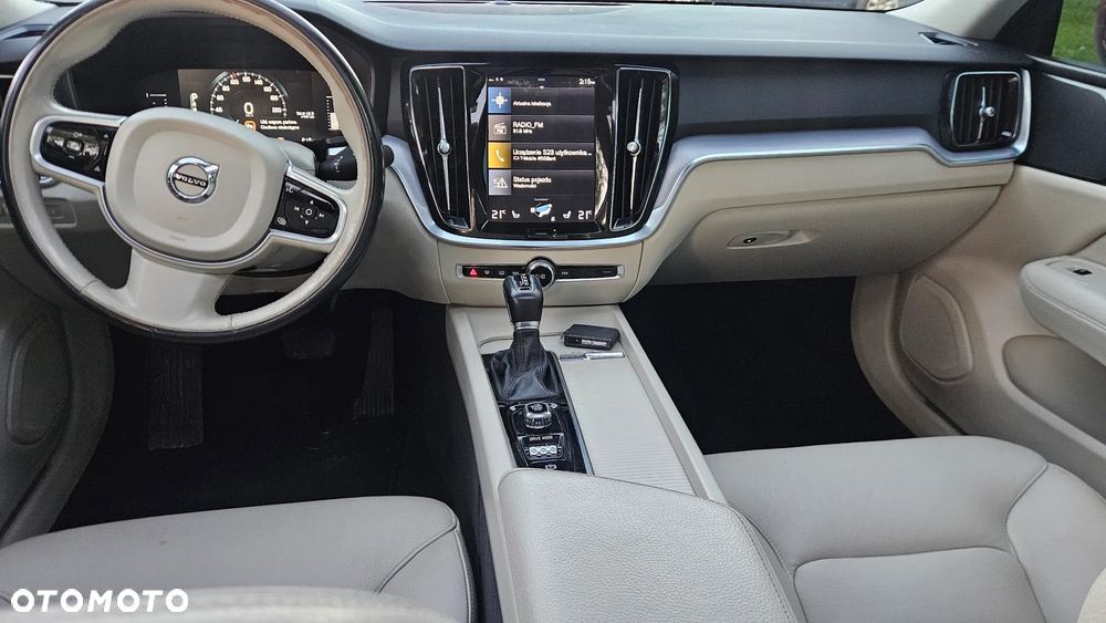 Volvo S60 T6 AWD Momentum Pro - 20