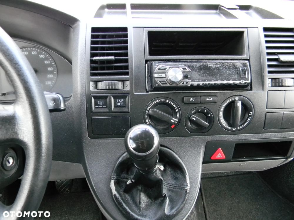 Volkswagen Transporter - 12