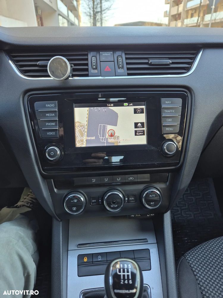 Skoda Octavia 1.6 TDI GREENLINE - 2