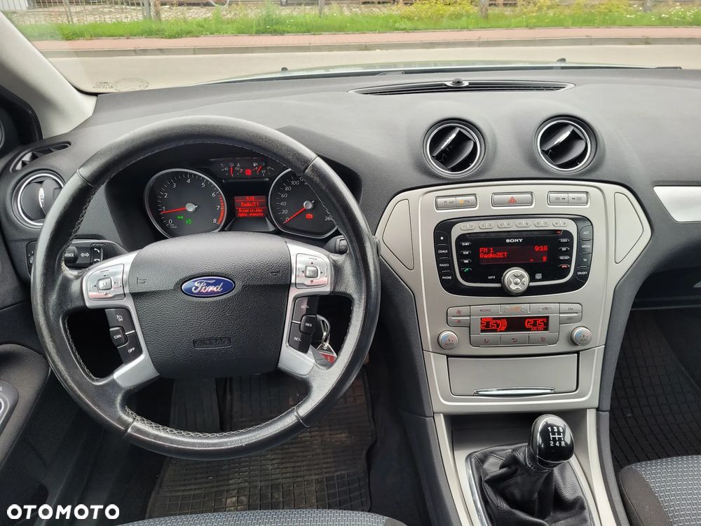 Ford Mondeo - 10