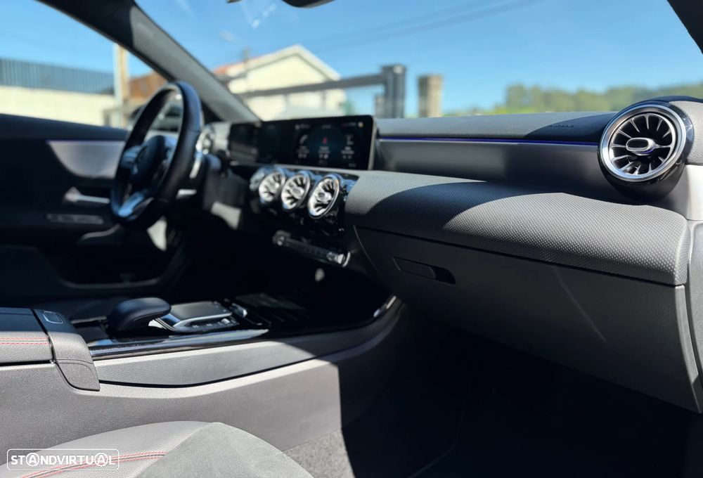 Mercedes-Benz A 250 e 8G-DCT AMG Line Advanced Plus - 26