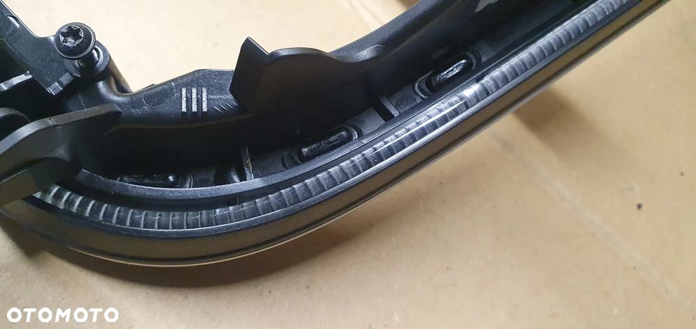 Osłona ramka dekor tunelu środkowego deski konsoli Mercedes E-Klasa W213 A2138100815 - 8