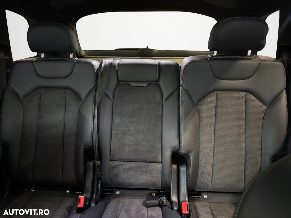 Audi Q7 - 11