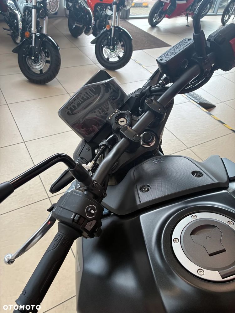 Honda CB - 7