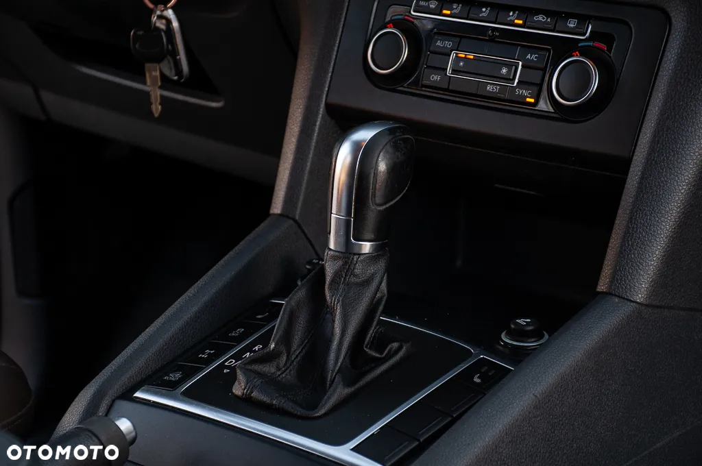Volkswagen Amarok DC 2.0 BiTDI 4Mot Highline - 22