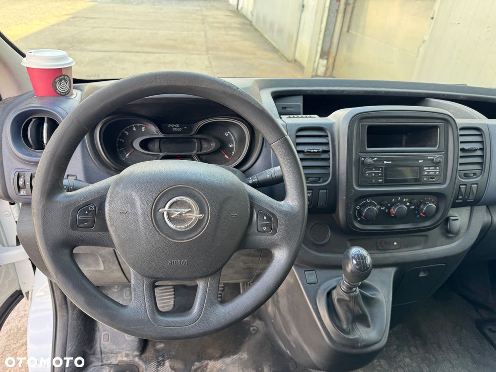 Opel Vivaro - 16