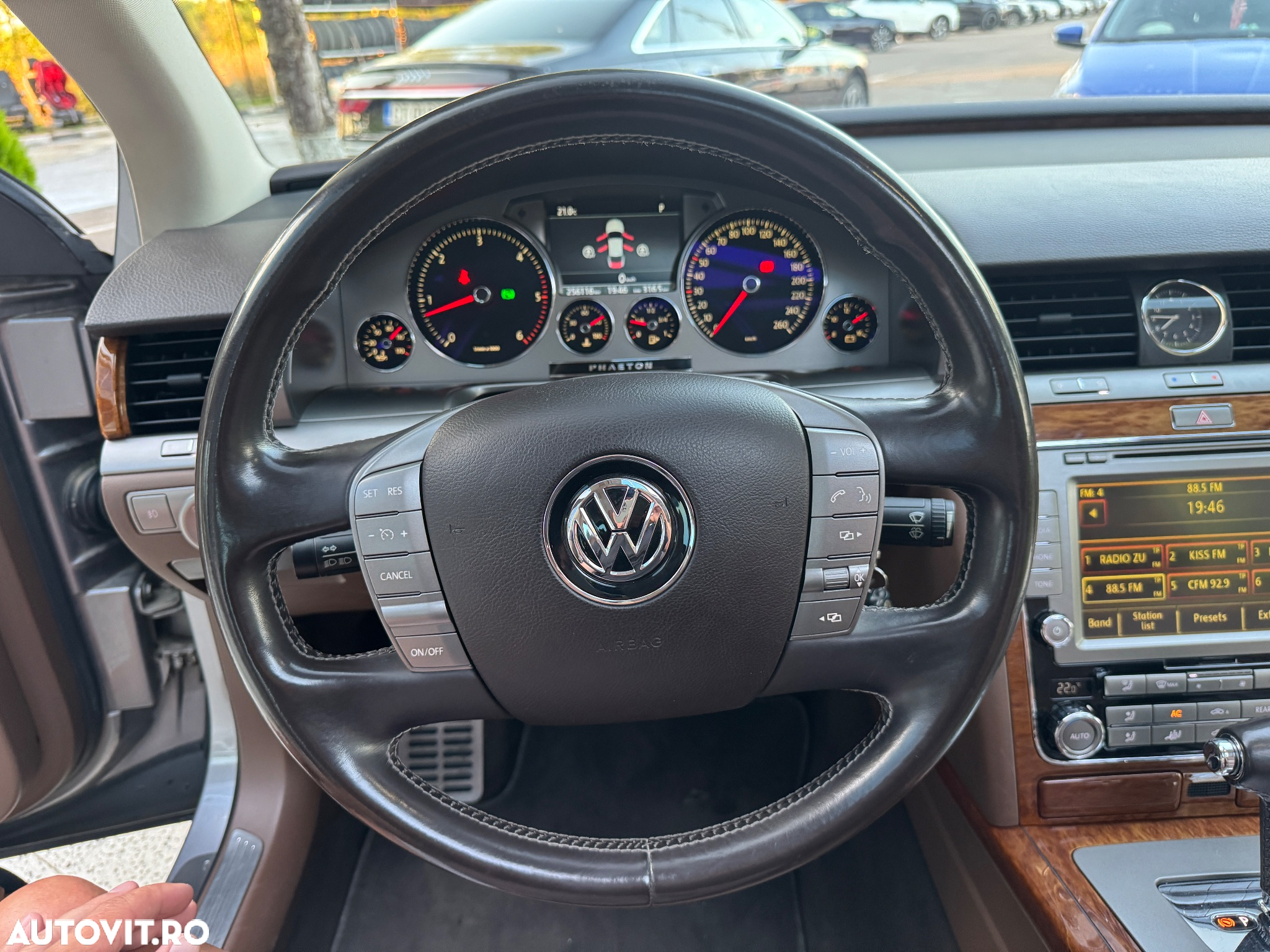Volkswagen Phaeton 3.0 V6 TDI DPF 4MOTION Automatik (4 Sitzer) - 9