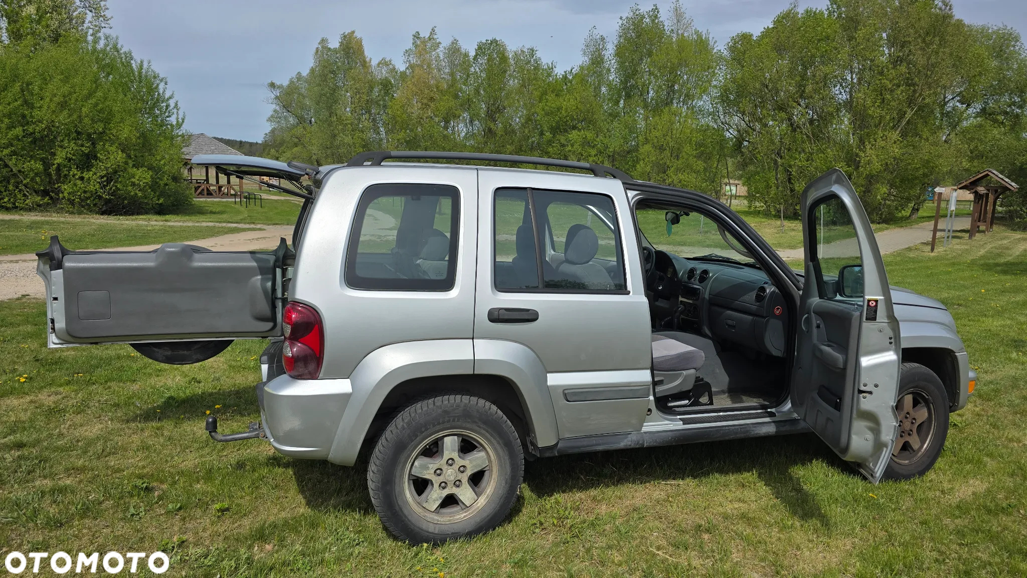 Jeep Cherokee 2.8 CRD Sport - 15