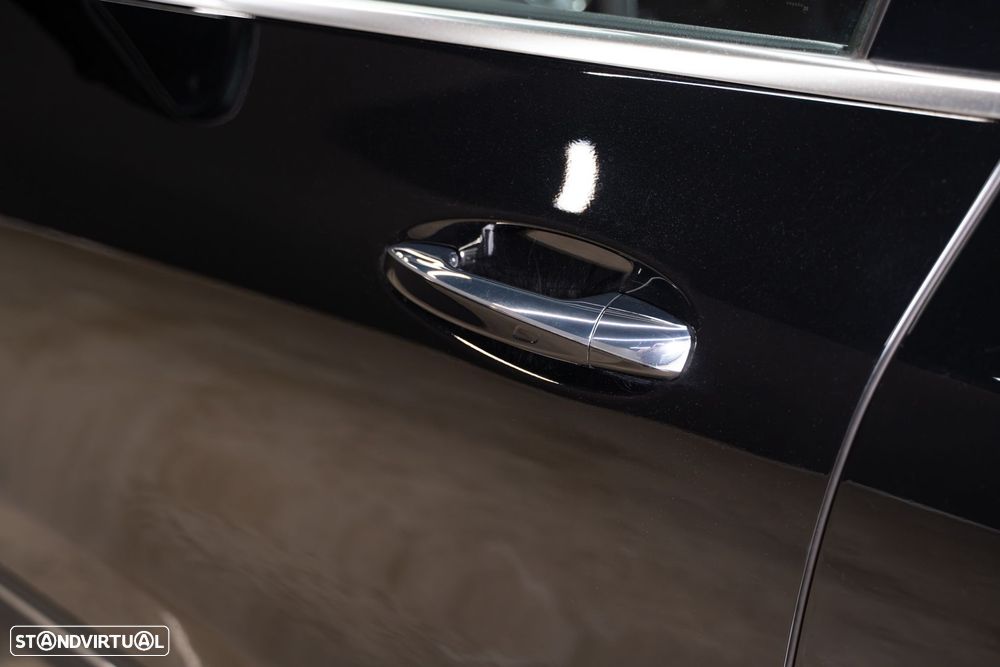 Mercedes-Benz GLA 250 e 8G-DCT AMG Line - 12