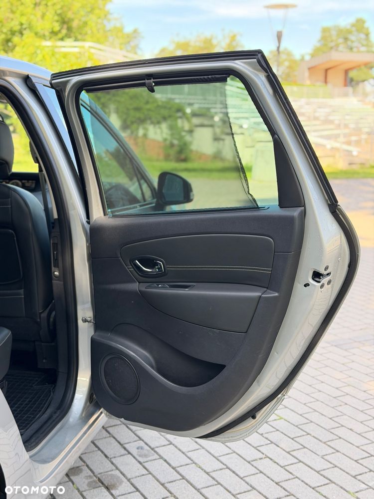 Renault Grand Scenic ENERGY TCe 130 INTENS - 12