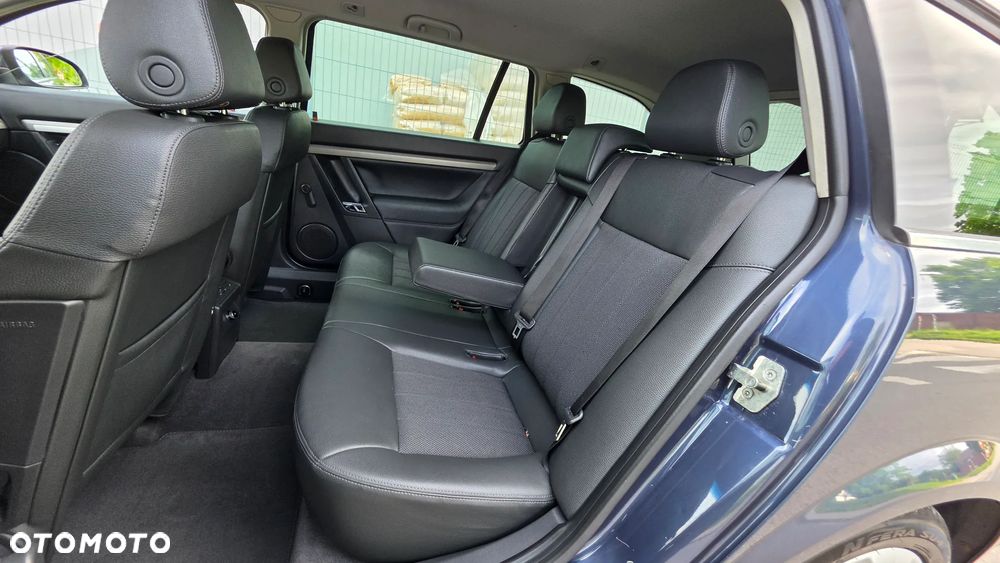 Opel Vectra 1.9 CDTI Cosmo - 9