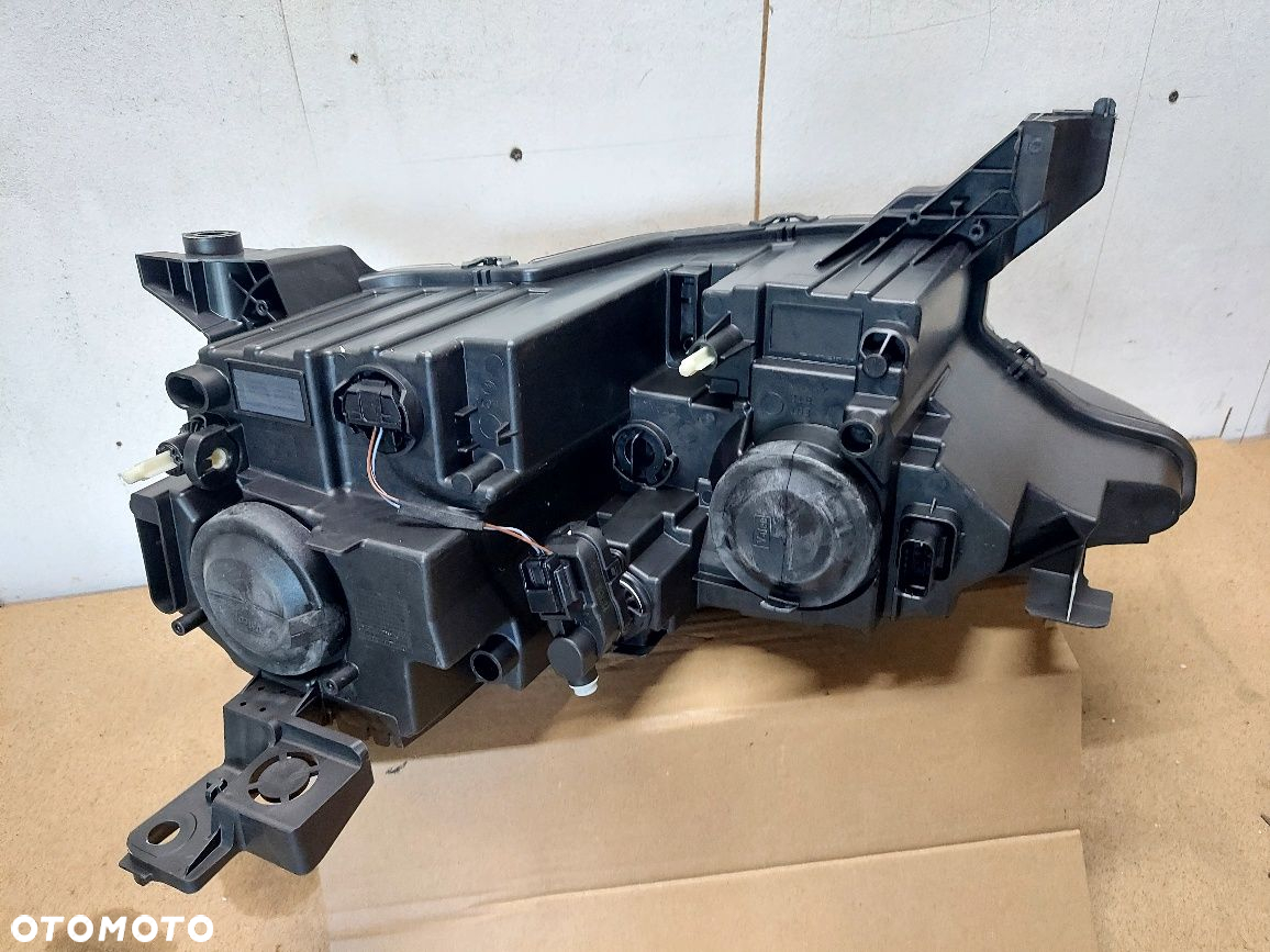 Lampa lewa prawa CITROEN DS3 CROSSBACK zwykła  oryginalna EUROPA - 7