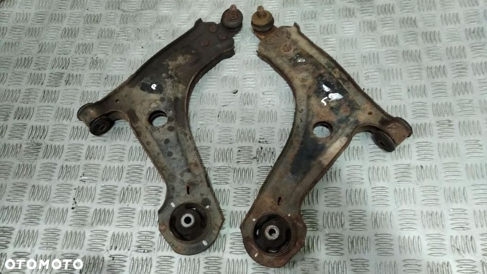 WAHACZ WAHACZE LEWY PRAWY PRZÓD CHEVROLET REZZO DAWEOO TACUMA - 1