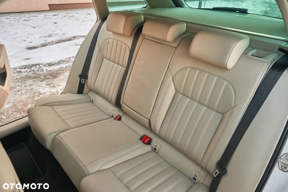 Skoda Superb 2.0 TDI L&K - 23