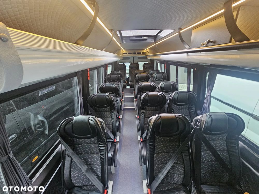 Mercedes-Benz Sprinter 519 - 10