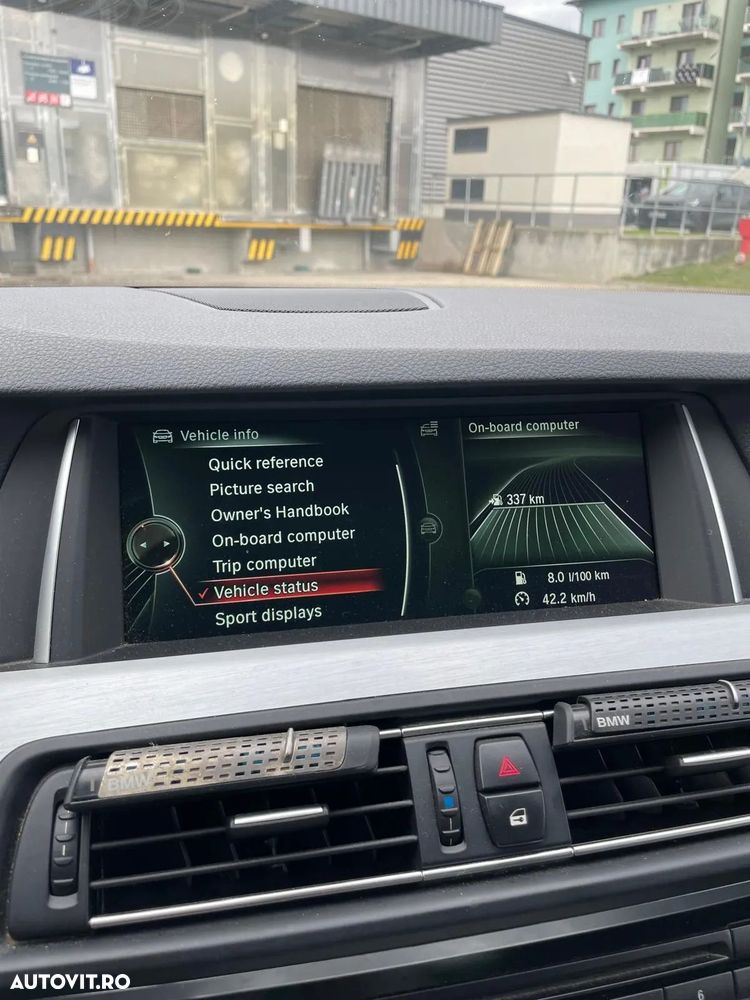 BMW Seria 5 520d xDrive AT - 17