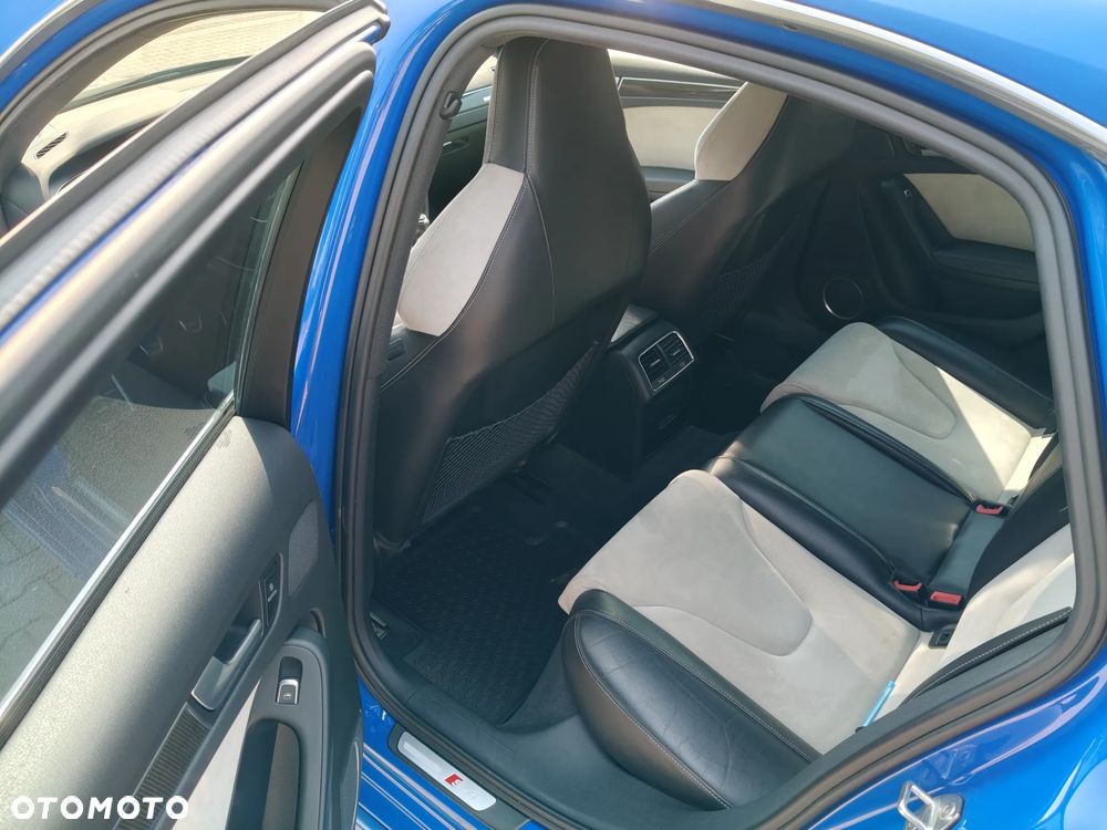 Audi S4 Limousine - 16