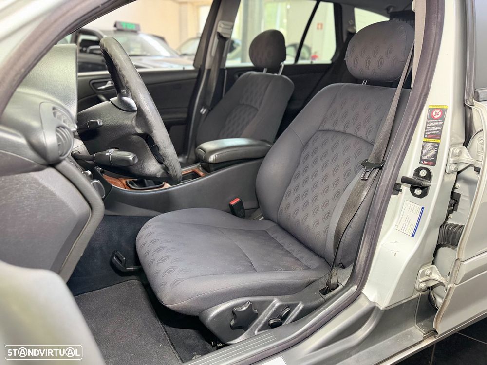 Mercedes-Benz C 220 CDi Avantgarde - 13
