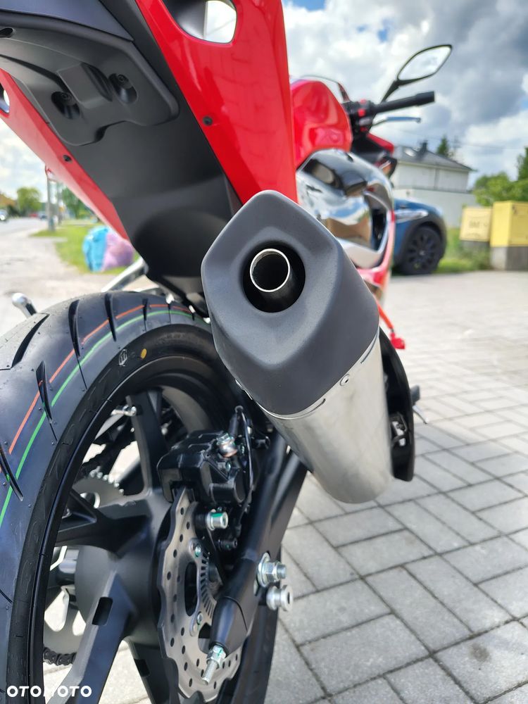 QJMOTOR SRK 125R - 14