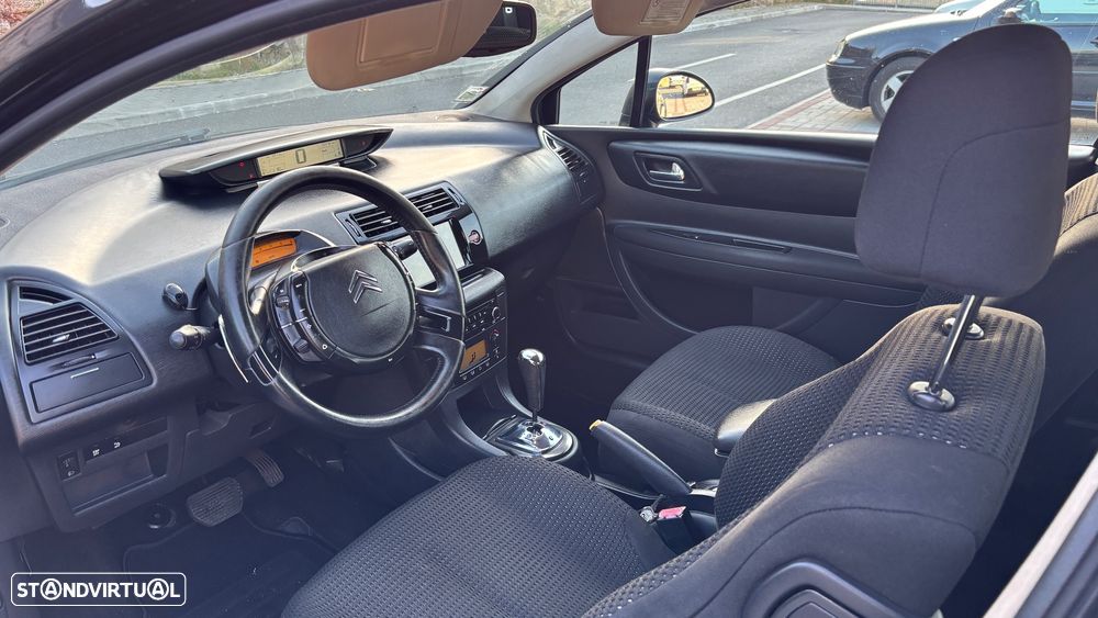 Citroën C4 1.6 HDi 110 VTR Pack CMP6 - 10