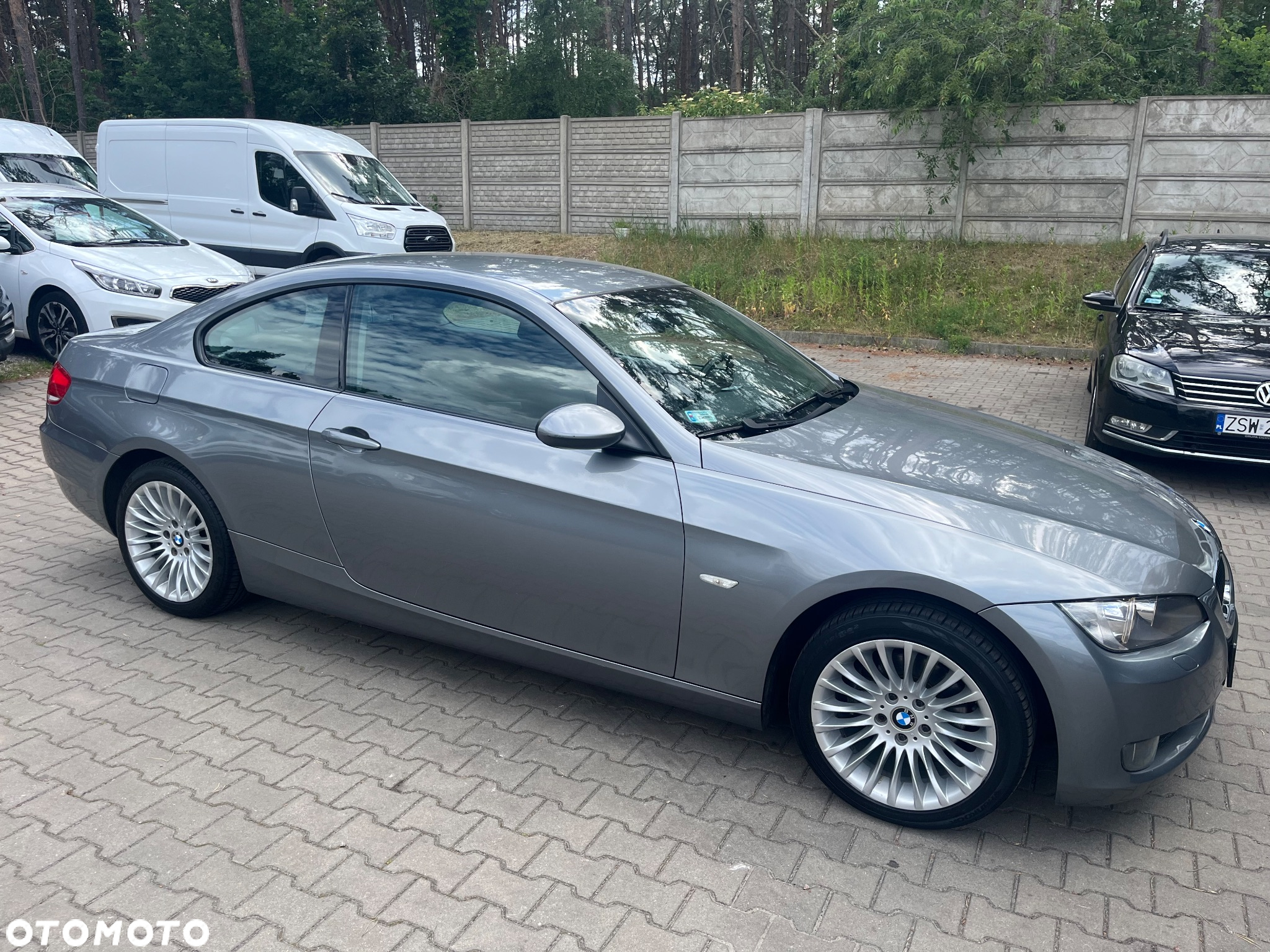 BMW Seria 3 320i Coupe - 11