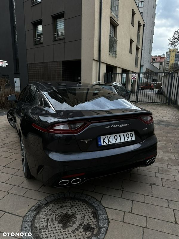 Kia Stinger - 15