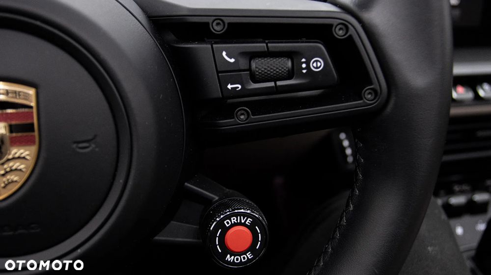 Porsche 911 Carrera PDK - 25