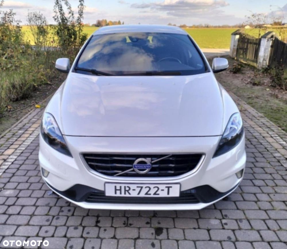 Volvo V40 D2 - 2