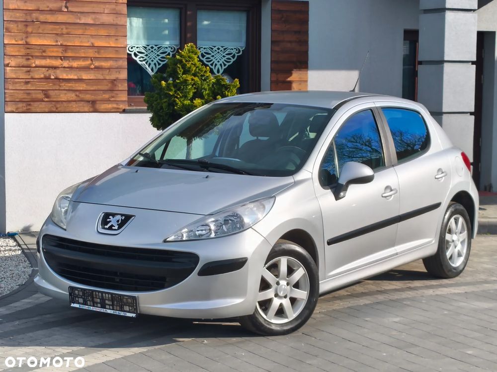 Peugeot 207 75 Urban Move - 11