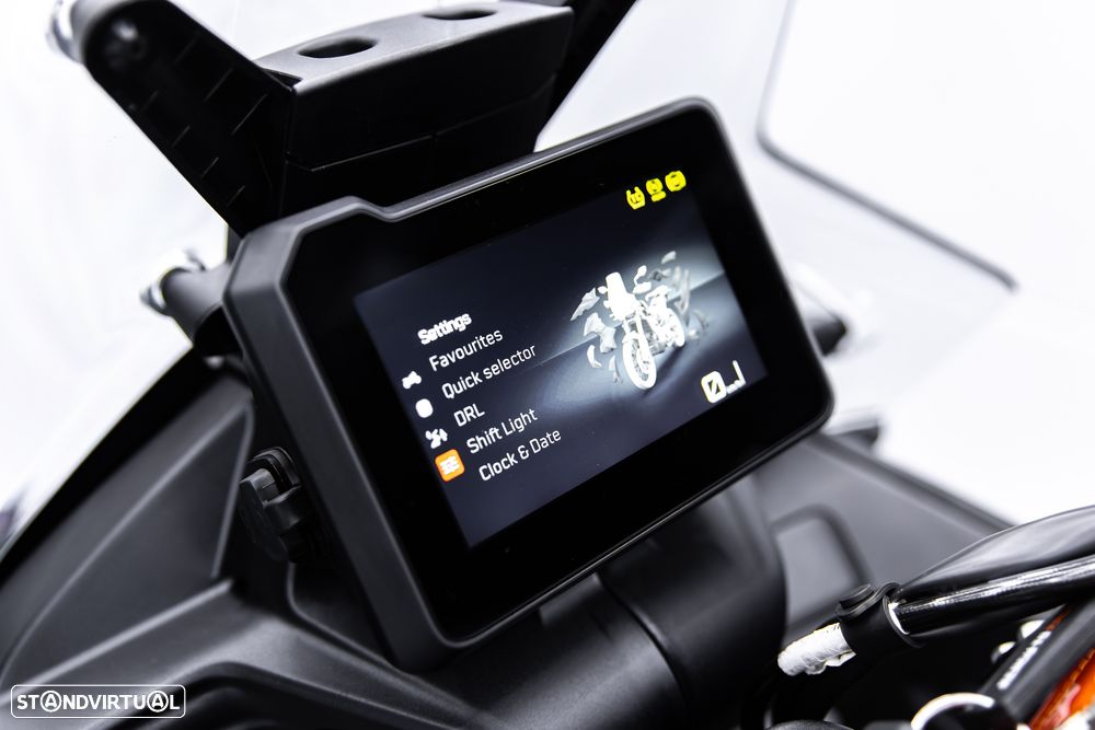 KTM 890 - 3