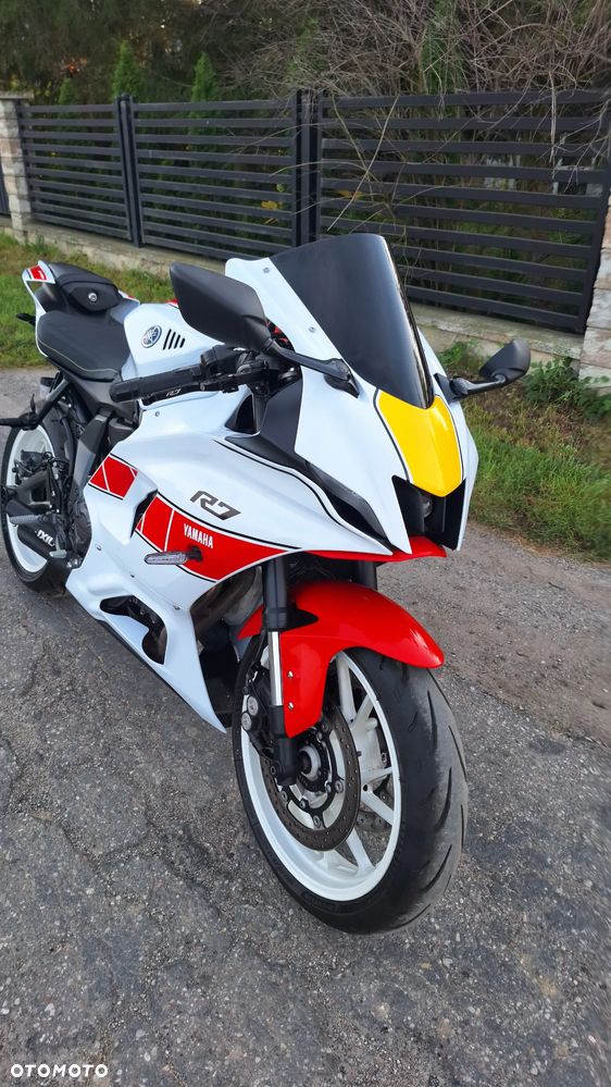 Yamaha R7 - 34