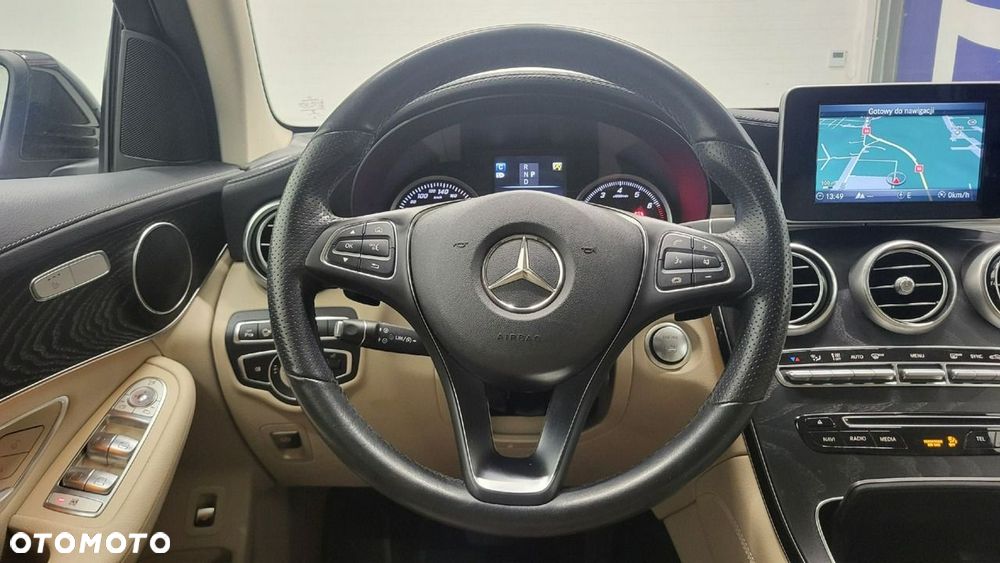 Mercedes-Benz GLC - 13