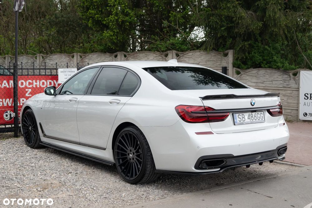 BMW Seria 7 730d xDrive - 32
