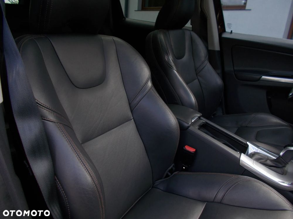 Volvo XC 60 T5 Inscription - 11