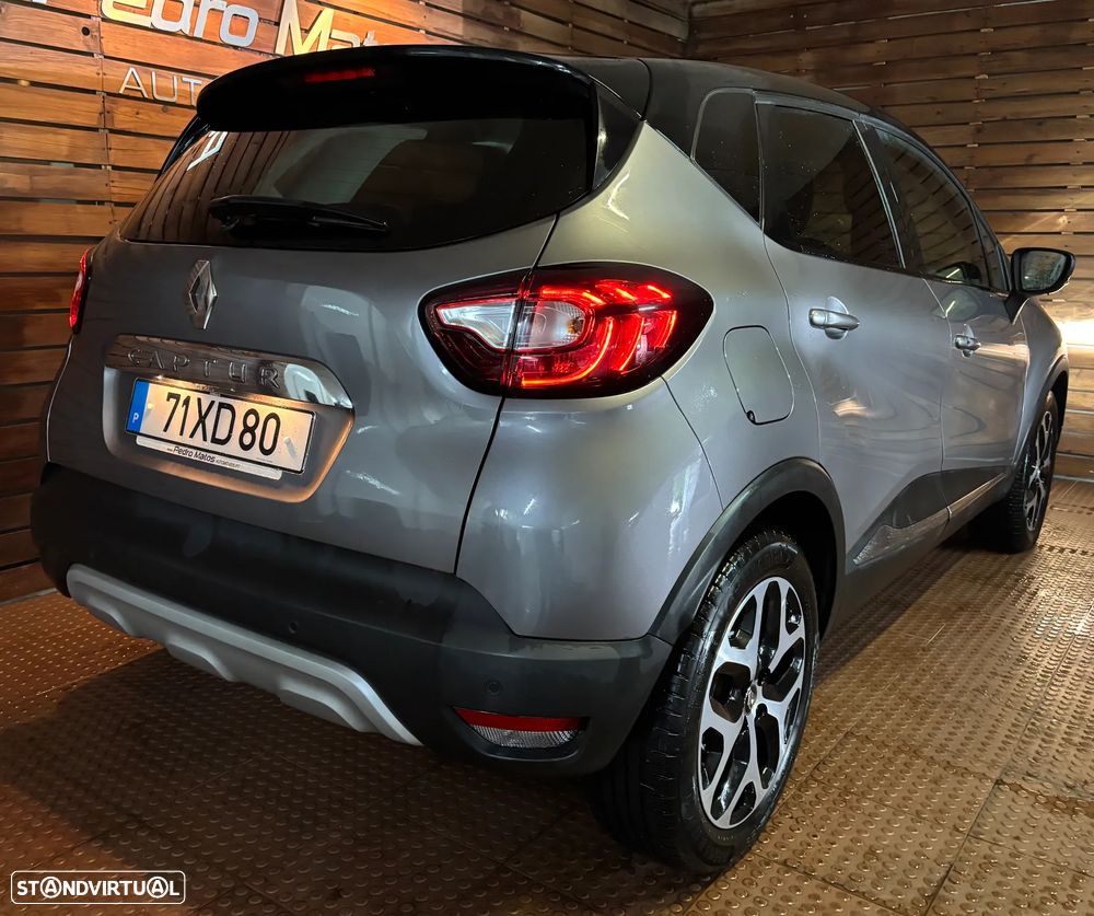 Renault Captur 0.9 TCE Exclusive - 2