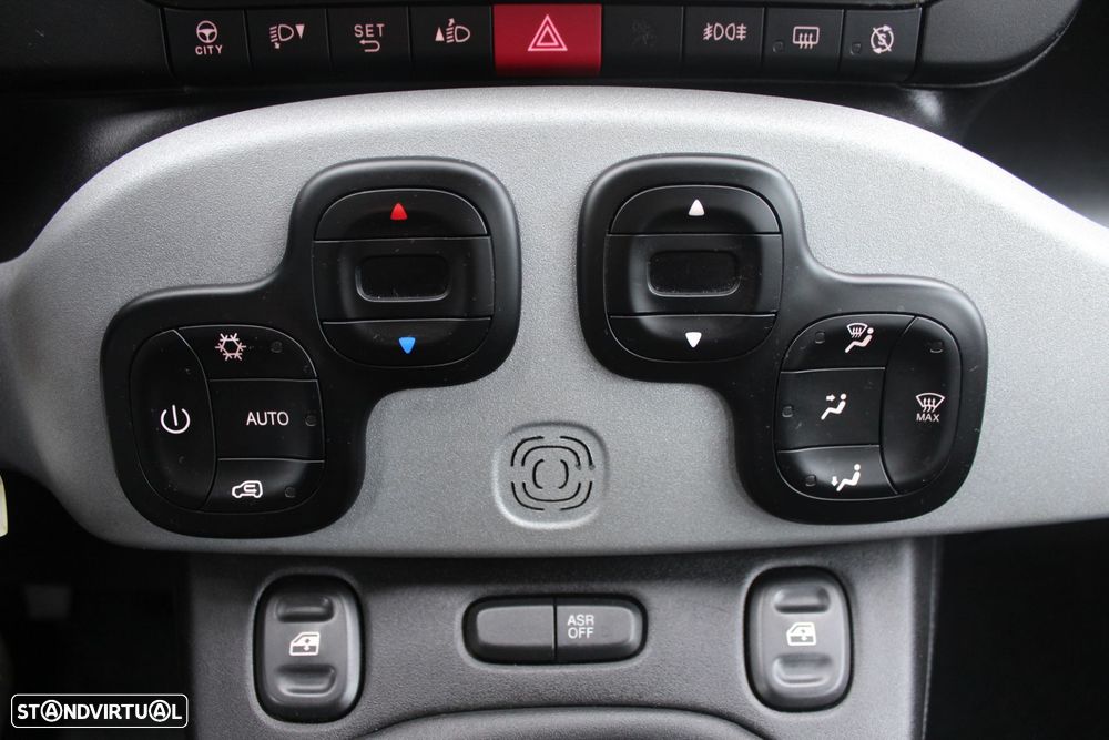 Fiat Panda 1.0 Hybrid City Cross - 10