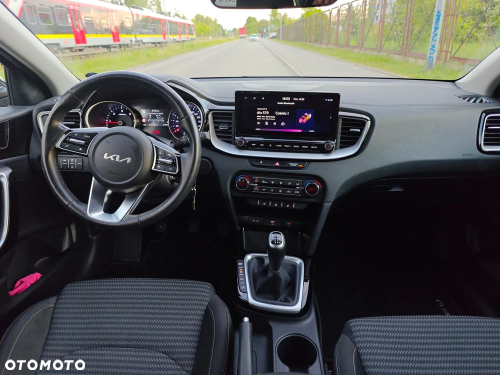 Kia Ceed 1.6 CRDi (48V Mild-Hybrid) Spirit - 8