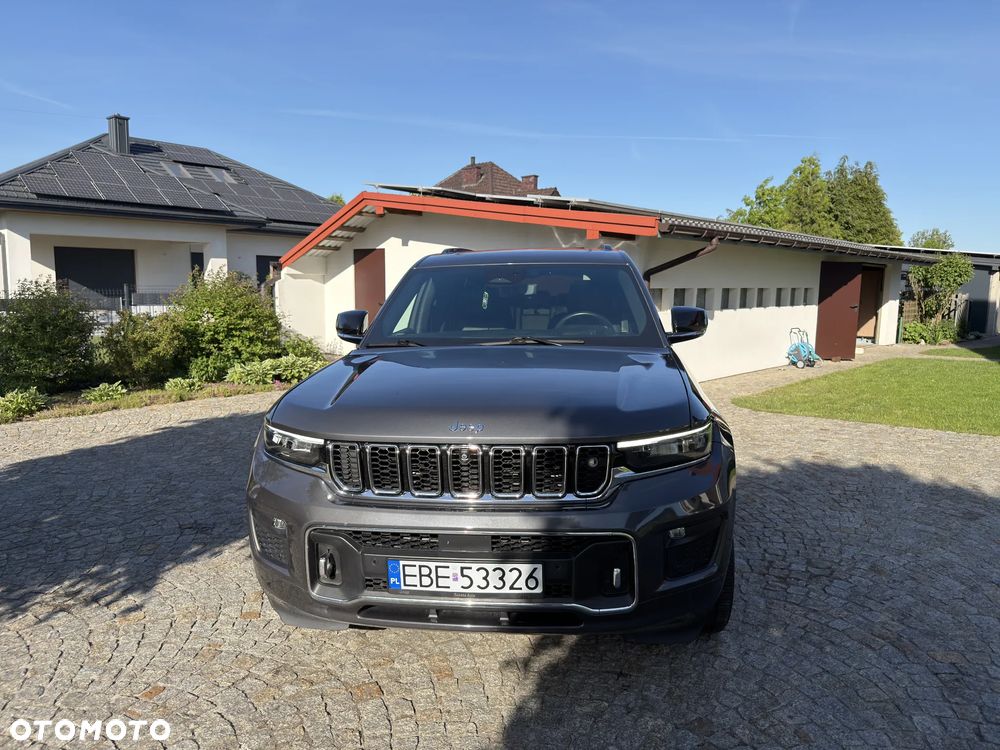 Jeep Grand Cherokee - 1