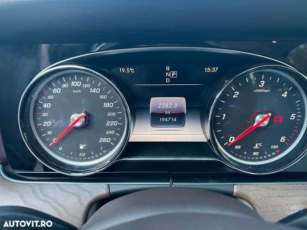 Mercedes-Benz E 220 d Aut. - 22