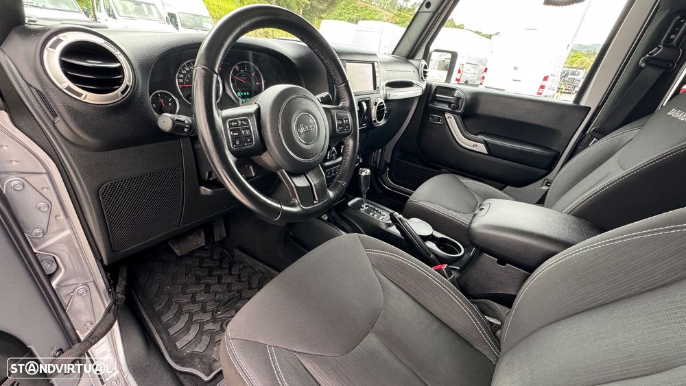 Jeep Wrangler - 26