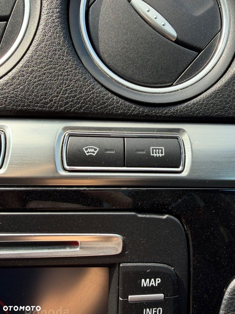 Ford S-Max 2.0 TDCi DPF Titanium X - 17