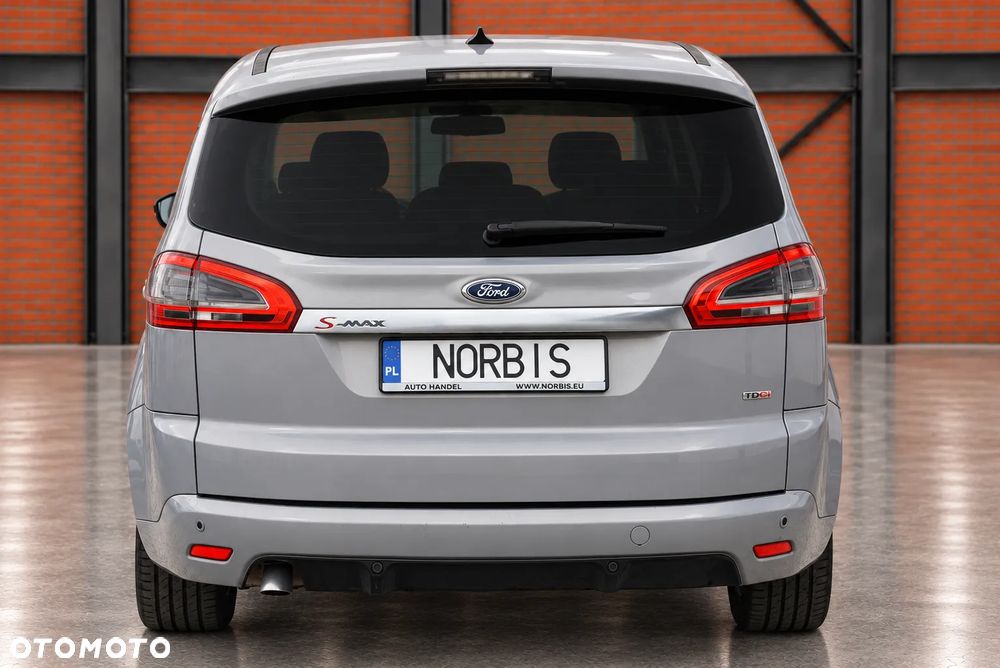 Ford S-Max - 10