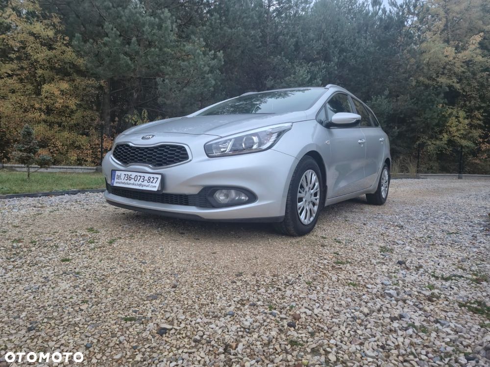 Kia Ceed - 11
