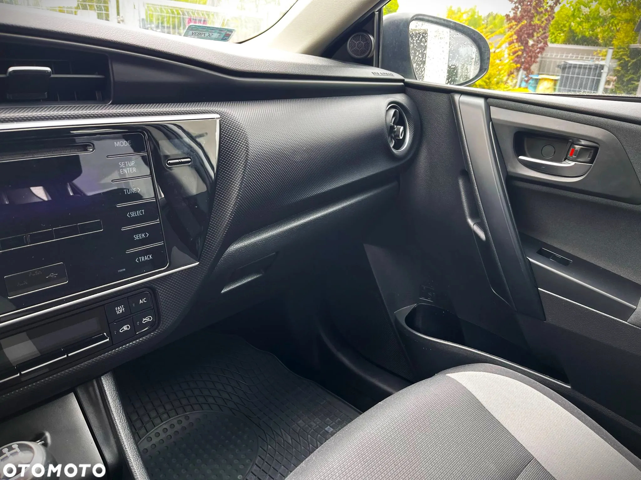 Toyota Auris 1.33 VVT-i Active - 8