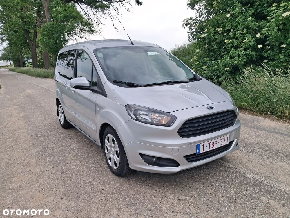 Ford Tourneo Courier 1.0 EcoBoost Ambiente - 10