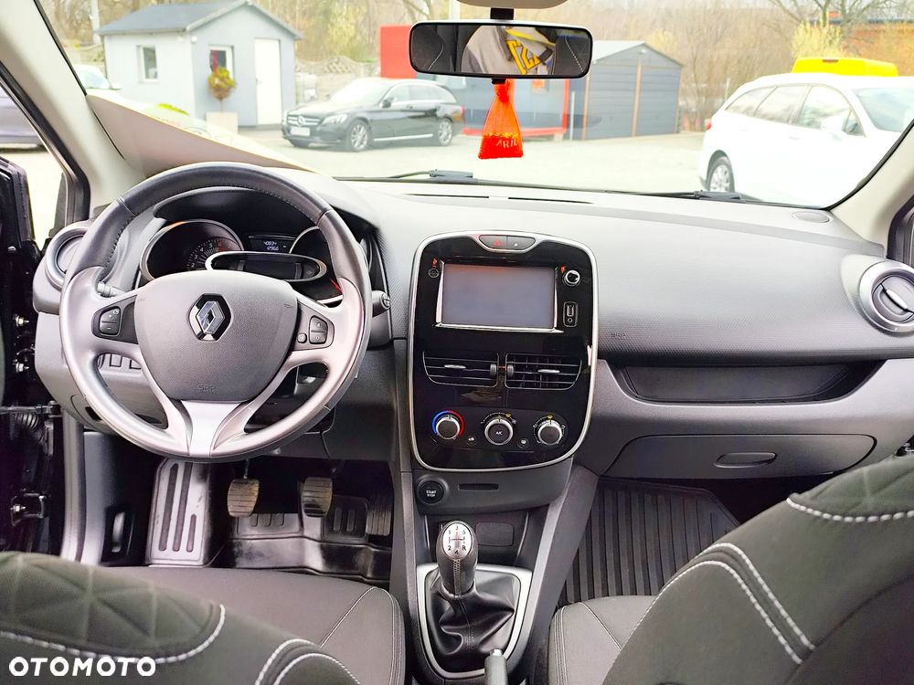 Renault Clio 1.2 16V 75 LIMITED - 13
