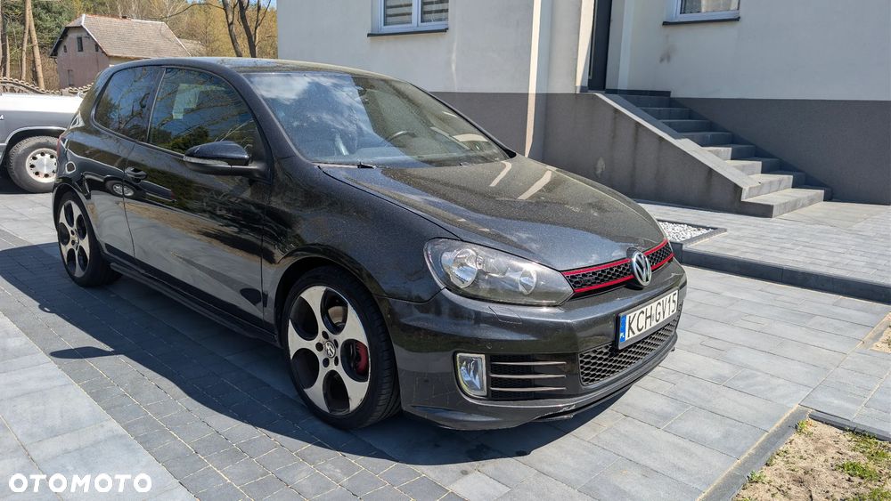 Volkswagen Golf 2.0 GTI - 1